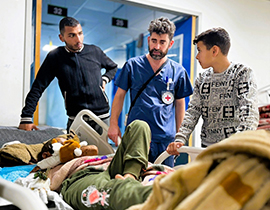 Melbourne emergency nurse delivers humanitarian aid in Gaza 